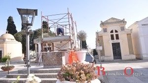 statua di cristo cimitero brindisi 3