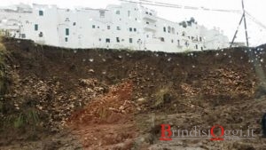 ostuni-cede-terreno